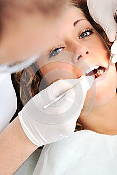 Dentist's teeth checkup