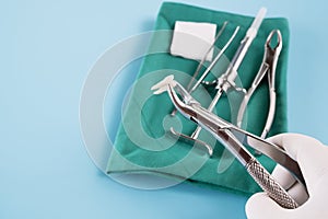 Dentistry medical tools forcept upper/ lower.