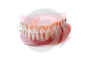 Zubná protéza na biely 