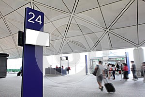 Departure gate with rush passenger moving