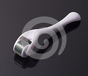 Dermaroller for medical micro needling therapy. Derma roller mesoroller microneedle mesotherapy mesopen