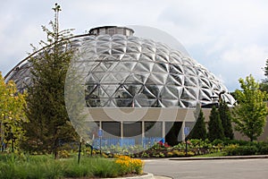 Des Moines botanical garden