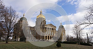 Des Moines Iowa Capital Building Government Dome Architecture