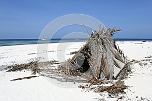 Desert island beach shelter