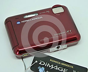 Modern Minolta Dimage X1 digital compact camera