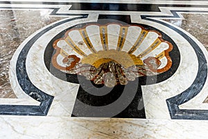 Design pattern on a marble flooring