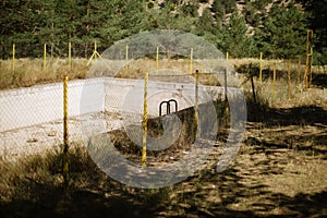 Desolate Swimming pool