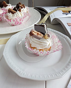 Dessert berries cake