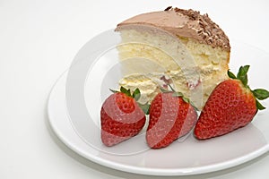 Dessert cake with strawberries