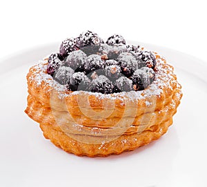 Dessert fruit cake with currant