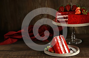 dessert treats cake with berries