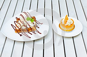 2 desserts Ice img