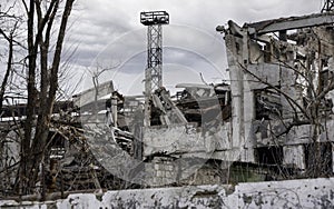 Destruido edificios de taller de planta en ucrania 