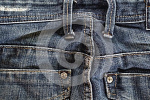Detail back blue jeans