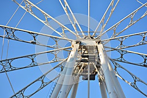 Detail of the central part of a Ferris wheel