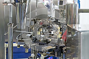 Detail component parts automatic bottle capping machine for continuous in manufacturing process photo
