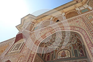 Detail of decorated gateway. Amber fort. Jaipur, Rajasthan