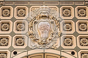 Detail design of the ceiling, caisson in the form of a flower, the train station Orsay Orsay Museum. Paris. France