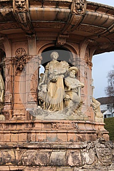 Detail Doulton terracotta Fountain, Glasgow Green