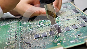 Electronic printed circuit board with many electrical components