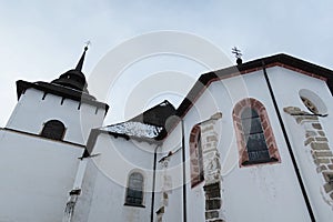 Detail niekdajšieho ranogotického katolíckeho kostola v Pribyline, odstránený z pôvodnej polohy.