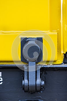 Detail- Freight cargo train - yellow black New 4-axled flat cars wagons Type:Res Model:072-2- Transvagon AD