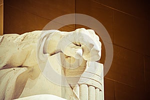 Detail of the hand of Abraham Lincoln