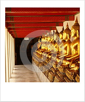 Phra Rabiang roofed gallery .