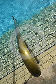 Detail of a swimming-pool guardrail