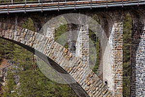 Detail views of Wiesen Viaduct