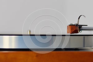 Detailed view of a hifi Turntable