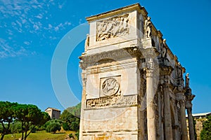 Details of Arch of Constantine