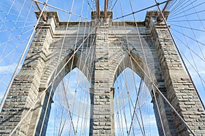 details of the brooklyn bridge