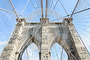 details of the brooklyn bridge