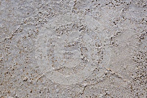 Details of the crystallization process of salt as water evaporates from the salt pan