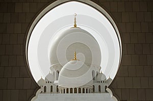 Details of Sheikh Zayed Grand Mosque in Abu Dhabi