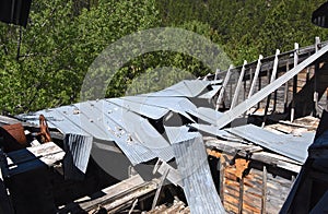 Deteriorating mine structure building