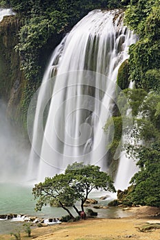 Detian Waterfalls in China, also known as Ban Gioc in Vietnam photo