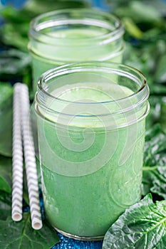 Detox green smoothie with spinach