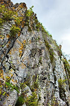 Detunatele massif, Romania