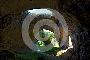 Devetashka cave