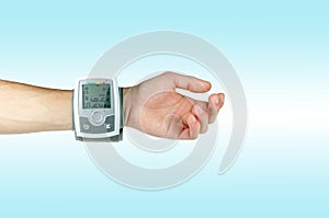 Device for blood pressure heart rate
