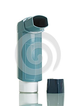 Device for inhalation with a dispenser isolated