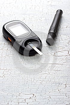 Device for measuring blood sugar