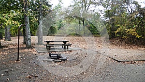Devils Den State Park, Arkansas, picnic table and fire pit grill