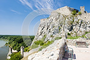 Hrad Děvín, Slovensko