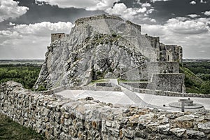 Hrad Děvín, Slovensko