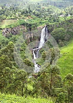 Devon Waterfall in Sri Lanka