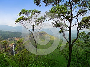 Devon Waterfall in Sri lanka