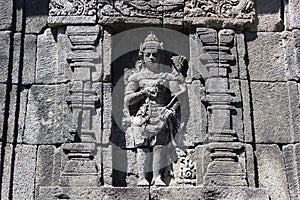 Dewa statue